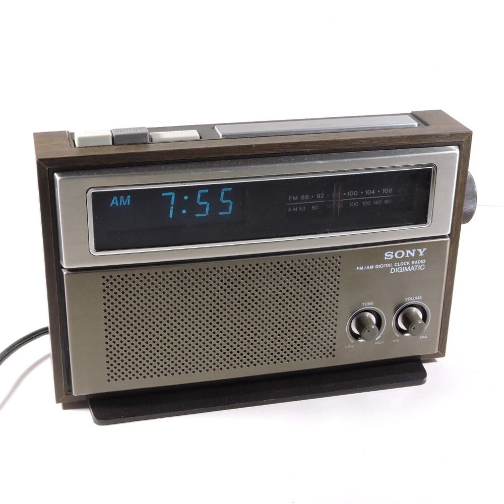 Vintage Sony Digimatic ICF-C815W FM/AM 2 Band Clock Radio - 1980 era
